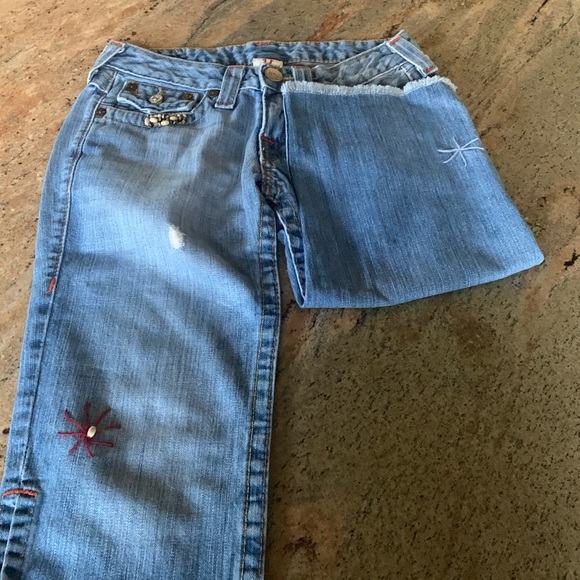 True Religion Cropped Shorts Sz 27 Waist - Picture 4 of 7